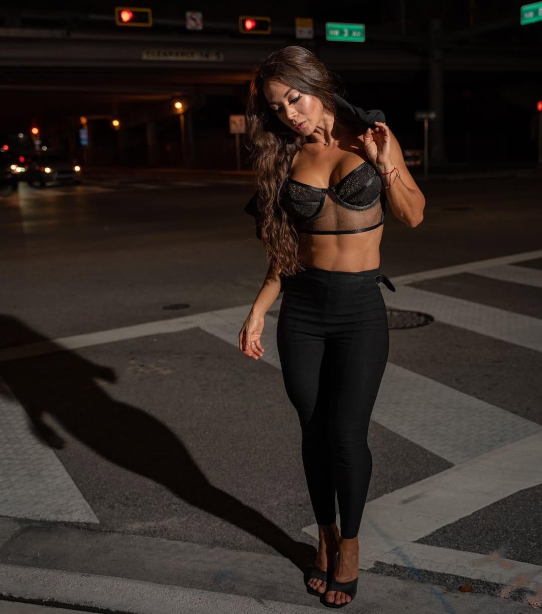 Set Séfora🕊️🖤 Glitter sutil + diseño versátil para combinar con todos tus looks ✨